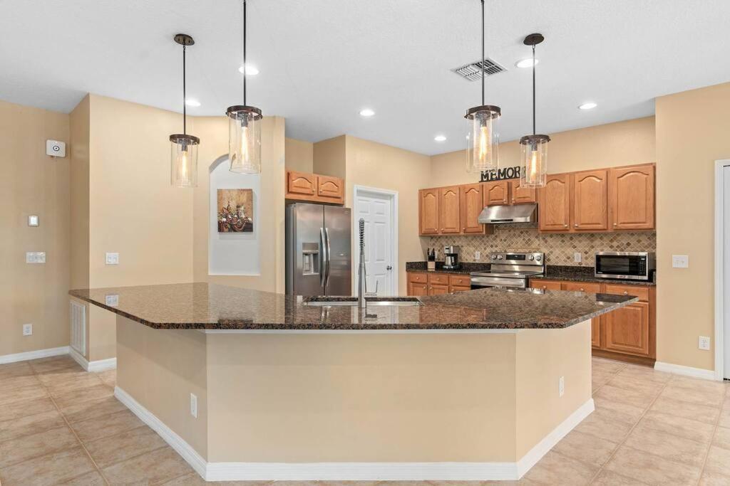 Lakeview W/8 Bedroom 5 Kingsuite 3 Miles To Disney Kissimmee Buitenkant foto